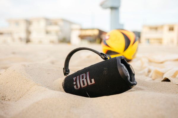 JBL Charge 6 Portable Speaker AI Sound Boost Waterproof-17